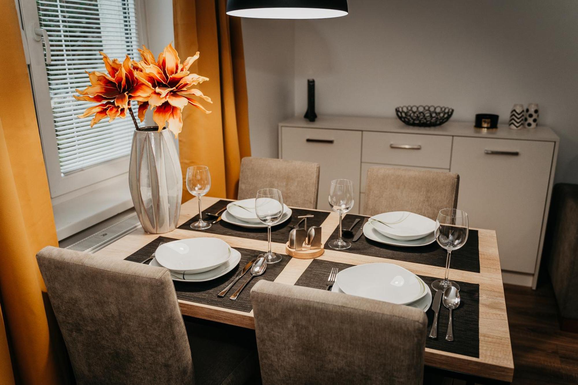 Old Town City Center Apartment 2 - Private Parking Included โกชิเซ ภายนอก รูปภาพ