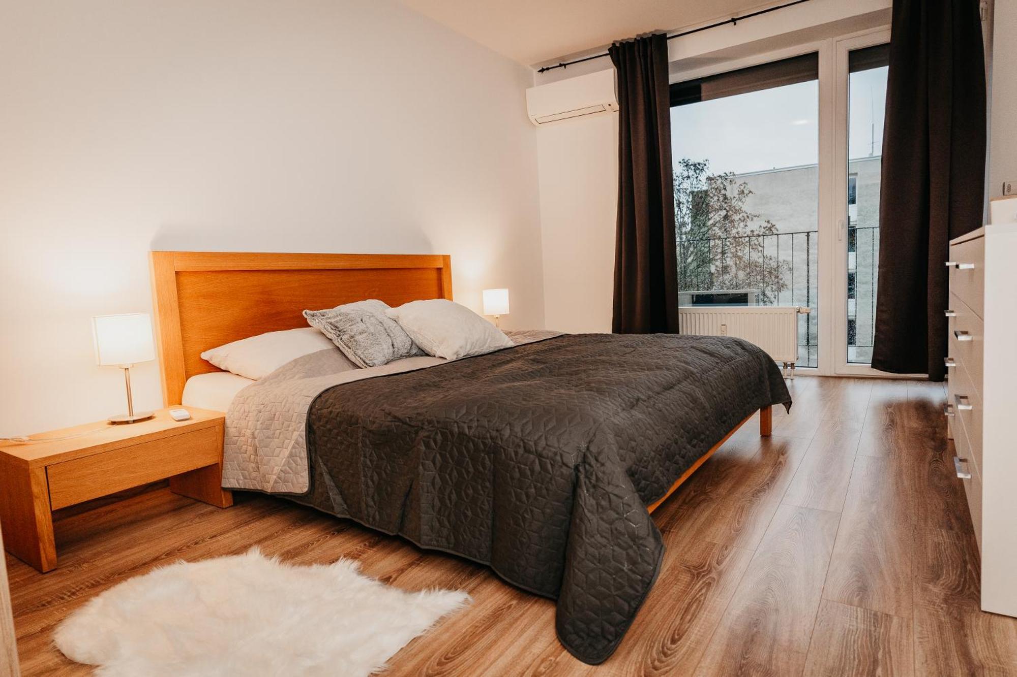 Old Town City Center Apartment 2 - Private Parking Included โกชิเซ ภายนอก รูปภาพ